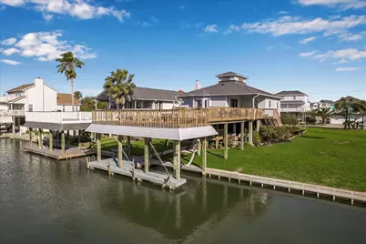 1007 Tiki Drive, Tiki Island, TX 77554 - Photo 8