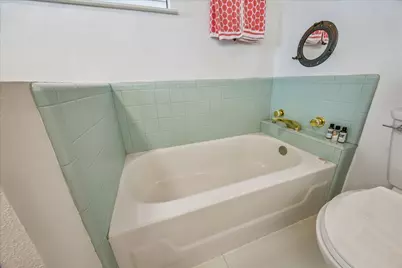 1007 Tiki Drive, Tiki Island, TX 77554 - Photo 32