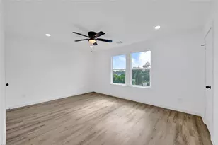 8021 Birmingham St, Houston, TX 77028 - Photo 6