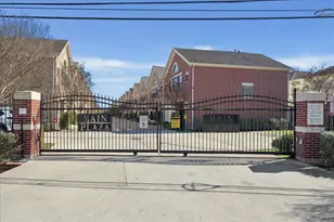 3643 Main Plaza Dr, Houston, TX 77025 - Photo 26