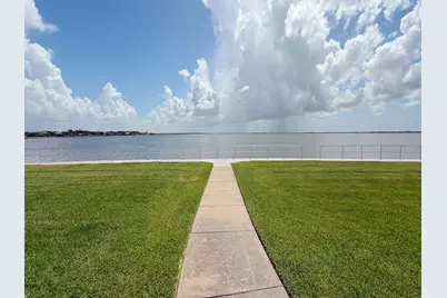 211 Morton Avenue, Palacios, TX 77465 - Photo 16
