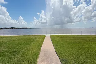 211 Morton Ave, Palacios, TX 77465 - Photo 16
