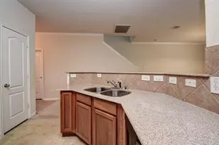 13163 Stratford Skies Ln, Houston, TX 77072 - Photo 12