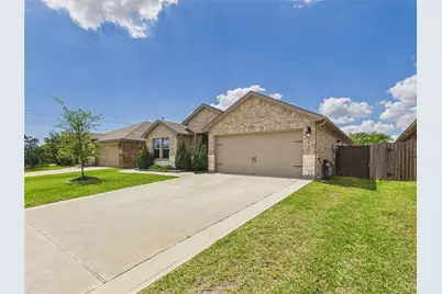 3919 Hawaiian Court, Baytown, TX 77521 - Photo 2