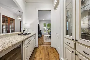 4037 Dumbarton St, Houston, TX 77025 - Photo 16