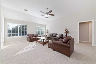 1915 Stormcroft Cir, Katy, TX 77450 - Photo 32