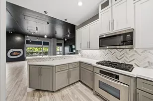 3 Waterway Ct, The Woodlands, TX 77380 - Photo 4