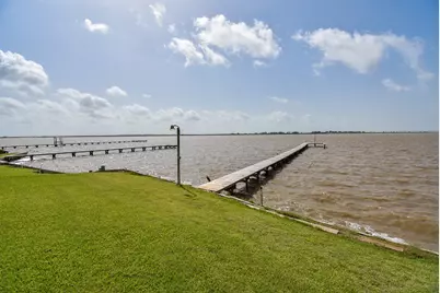 2116 W Bayshore Drive, Palacios, TX 77465 - Photo 46