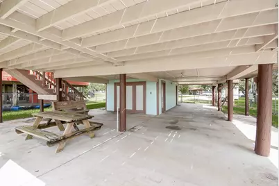 2116 W Bayshore Drive, Palacios, TX 77465 - Photo 36
