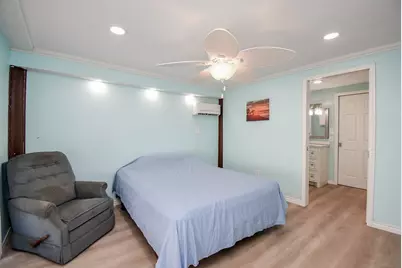 2116 W Bayshore Drive, Palacios, TX 77465 - Photo 38