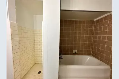 4624 Clay Street, Houston, TX 77023 - Photo 18