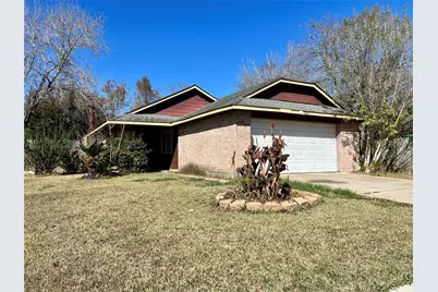 10610 Sandy River Drive, Sugar Land, TX 77498 - Photo 2