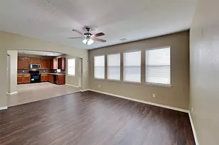 1927 Makenna Ln, Houston, TX 77049 - Photo 4