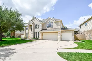 2810 Straight Elm St, Fresno, TX 77545 - Photo 2