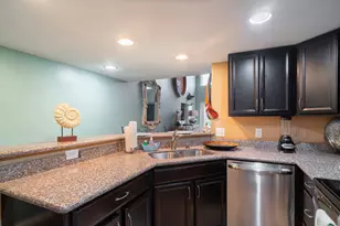 9520 Seawall Blvd, Galveston, TX 77554 - Photo 18