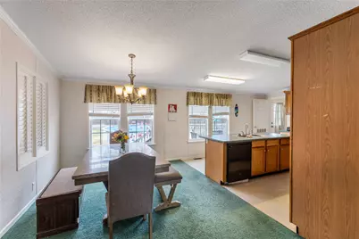 1005 Baumgarten, Schulenburg, TX 78956 - Photo 6