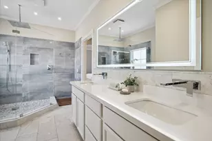 5717 Val Verde St, Houston, TX 77057 - Photo 8