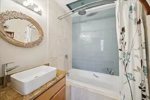 5717 Val Verde St, Houston, TX 77057 - Photo 10