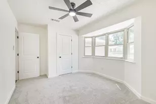 416 Rolling Hills Dr, Panorama Village, TX 77304 - Photo 6