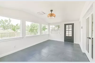 416 Rolling Hills Drive, Panorama Village, TX 77304 - Photo 22