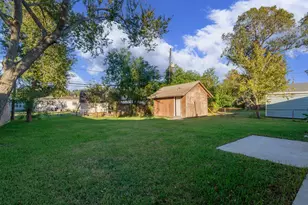 3707 Meadowlake Rd, Pasadena, TX 77503 - Photo 32