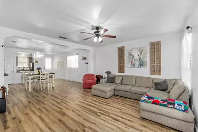 5725 Maxfli Dr Drive, Schertz, TX 78108 - Photo 6