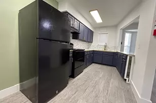 1010 S Wayside Dr, Houston, TX 77023 - Photo 16