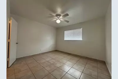 1010 S Wayside Drive #406, Houston, TX 77023 - Photo 30