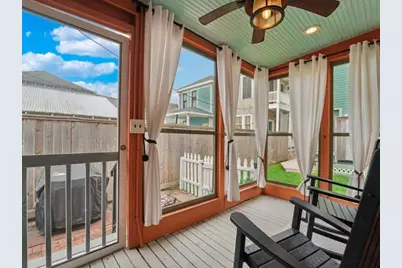 1301 Church Street, Galveston, TX 77550 - Photo 38