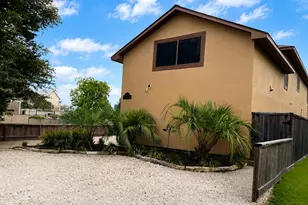3040 Bayshore Dr, Bacliff, TX 77518 - Photo 12