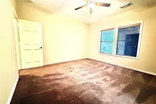 3040 Bayshore Dr, Bacliff, TX 77518 - Photo 4