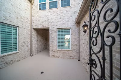 6919 Shoreline View Drive, Katy, TX 77493 - Photo 4