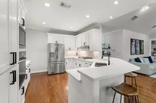 3811 Candlewood Cir, Needville, TX 77461 - Photo 10