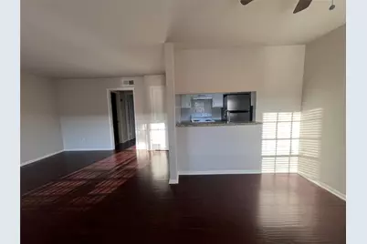 14333 Memorial Drive #31, Houston, TX 77079 - Photo 4