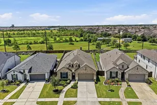 4042 Shackleton Ct, Iowa Colony, TX 77583 - Photo 2