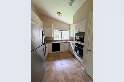 3307 S Peach Hollow Circle, Pearland, TX 77584 - Photo 10