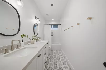 16713 Moby Dick, Jamaica Beach, TX 77554 - Photo 18