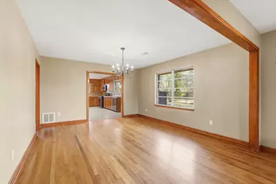 10615 Brinwood Drive, Houston, TX 77043 - Photo 16