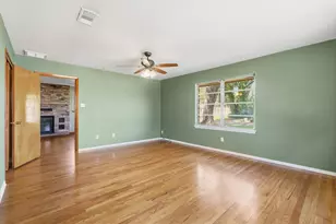 10615 Brinwood Dr, Houston, TX 77043 - Photo 14