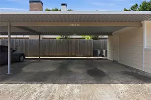 10336 Briar Forest Dr, Houston, TX 77042 - Photo 18