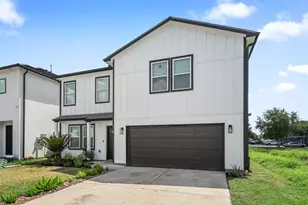 9729 Fabiola Dr, Houston, TX 77075 - Photo 2