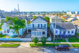 2611 Avenue Q, Galveston, TX 77550 - Photo 1