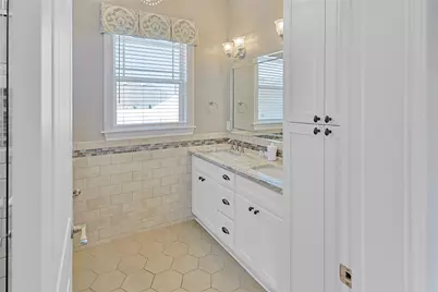 2611 Avenue Q, Galveston, TX 77550 - Photo 12