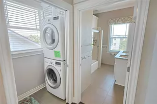 2611 Avenue Q, Galveston, TX 77550 - Photo 14