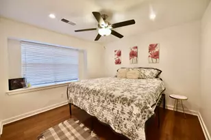 7231 Pine Grove Dr, Houston, TX 77092 - Photo 10