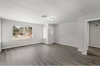 6314 Crestville Street, Houston, TX 77033 - Photo 6