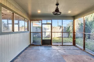 3504 80th Street St, Galveston, TX 77551 - Photo 30