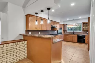 3504 80th Street St, Galveston, TX 77551 - Photo 18