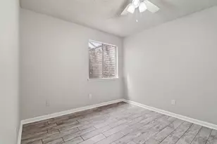 11306 Bayou Pl Ln, Houston, TX 77099 - Photo 18