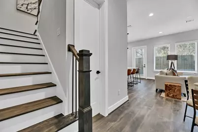 5721 White Magnolia Street, Houston, TX 77091 - Photo 2